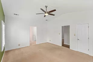 605 Persimmon Ct, Fredericksburg, TX 78624 - Photo 29