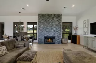 905 Thriving Oak Dr, Fredericksburg, TX 78624 - Photo 5