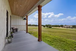 905 Thriving Oak Dr, Fredericksburg, TX 78624 - Photo 21