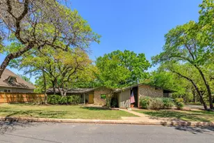 202 Tanglewood Dr, Fredericksburg, TX 78624 - Photo 3