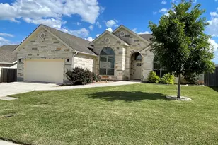 707 CHINKAPIN DR, Fredericksburg, TX 78624 - Photo 5