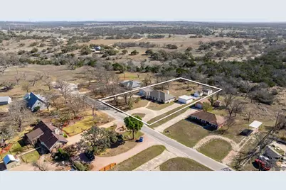 134 Bobbie Lynn St, Harper, TX 78631 - Photo 11