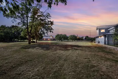 117 Settlement Dr, Fredericksburg, TX 78624 - Photo 9