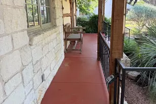 516 W Creek St, Fredericksburg, TX 78624 - Photo 5