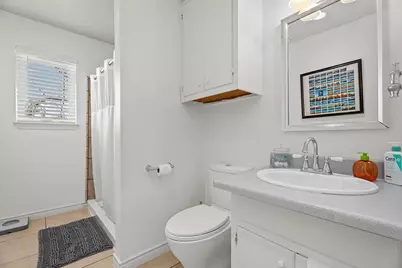 206 W Burbank St, Fredericksburg, TX 78624 - Photo 39