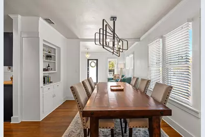 206 W Burbank St, Fredericksburg, TX 78624 - Photo 9