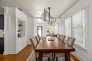 206 W Burbank St, Fredericksburg, TX 78624 - Photo 9