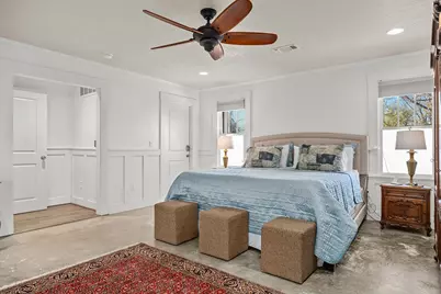 206 W Burbank St, Fredericksburg, TX 78624 - Photo 27