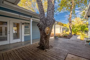 206 W Burbank St, Fredericksburg, TX 78624 - Photo 43