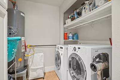 206 W Burbank St, Fredericksburg, TX 78624 - Photo 49