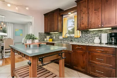 108 W Centre St, Fredericksburg, TX 78624 - Photo 17