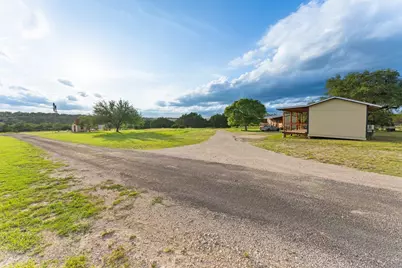 5996 Ranch Rd 1376, Fredericksburg, TX 78624 - Photo 17