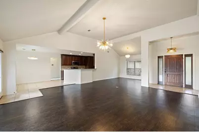 215 Maverick Circle South, Horseshoe Bay, TX 78657 - Photo 7