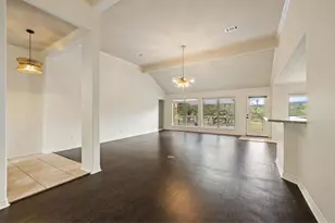 215 Maverick Cir S, Horseshoe Bay, TX 78657 - Photo 11