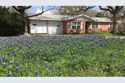 1206 Crenwelge Dr, Fredericksburg, TX 78624 - Photo 3