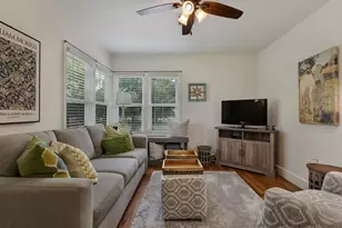 305 S Bowie, Fredericksburg, TX 78624 - Photo 13