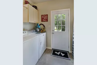 305 S Bowie, Fredericksburg, TX 78624 - Photo 19