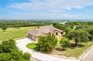 328 E Distant View Dr, Fredericksburg, TX 78624 - Photo 33
