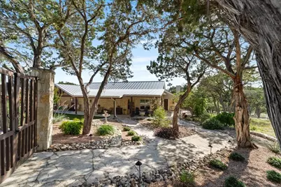 667 W Ranch Rim Rd, Hunt, TX 78025 - Photo 9