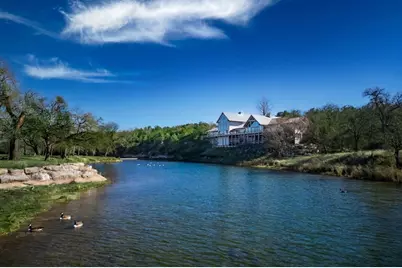 556 Cliff View Loop, Harper, TX 78631 - Photo 5