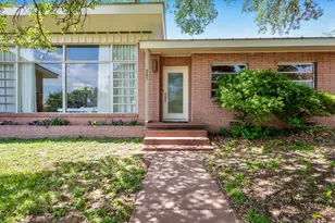 207 Walnut St, Fredericksburg, TX 78624 - Photo 37