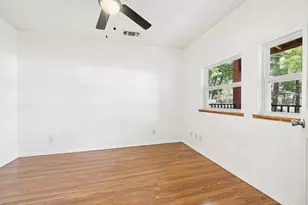 313 W Hackberry, Fredericksburg, TX 78624 - Photo 7