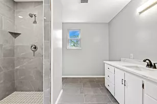 313 W Hackberry, Fredericksburg, TX 78624 - Photo 19