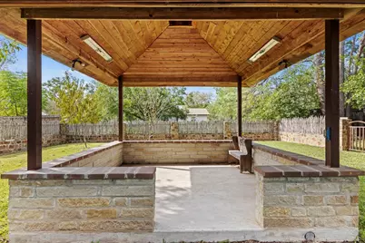 313 W Hackberry, Fredericksburg, TX 78624 - Photo 23