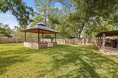 313 W Hackberry, Fredericksburg, TX 78624 - Photo 21