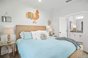 930 S Eagle St, Fredericksburg, TX 78624 - Photo 11