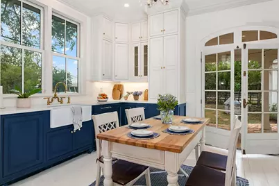 420 S Milam St, Fredericksburg, TX 78624 - Photo 5