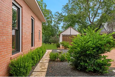 509 W Austin St, Fredericksburg, TX 78624 - Photo 45