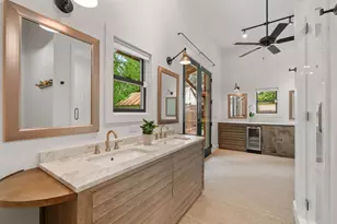 509 W Austin St, Fredericksburg, TX 78624 - Photo 15