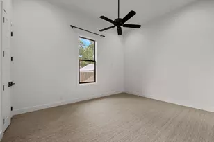 509 W Austin St, Fredericksburg, TX 78624 - Photo 23