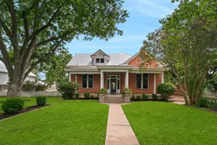 509 W Austin St, Fredericksburg, TX 78624 - Photo 41