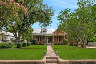 509 W Austin St, Fredericksburg, TX 78624 - Photo 47