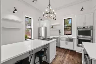 509 W Austin St, Fredericksburg, TX 78624 - Photo 9