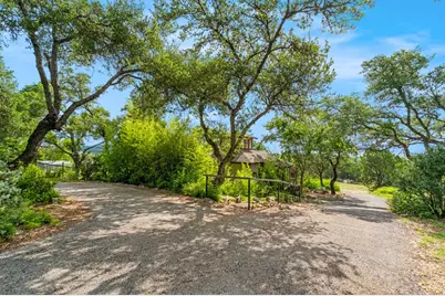 30520 Bulverde Hills Dr, Bulverde, TX 78613 - Photo 31