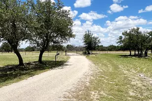 5078 Friedrich Rd, Fredericksburg, TX 78624 - Photo 47