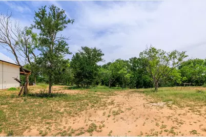 33 Lager Ct, Fredericksburg, TX 78624 - Photo 11