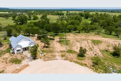 33 Lager Ct, Fredericksburg, TX 78624 - Photo 9