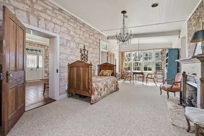 209 W San Antonio St, Fredericksburg, TX 78624 - Photo 9