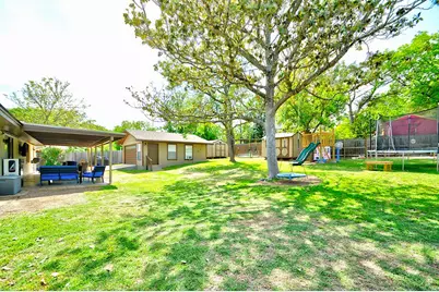 708 Mockingbird Ln, Kerrville, TX 78028 - Photo 37