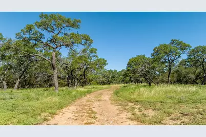 10940 W US Hwy 290, Johnson City, TX 78635 - Photo 17