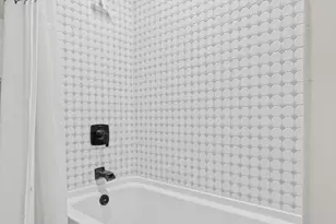 502 S Eagle St, Fredericksburg, TX 78624 - Photo 13