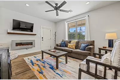 502 S Eagle St #302, Fredericksburg, TX 78624 - Photo 5