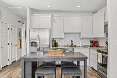 502 S Eagle St #302, Fredericksburg, TX 78624 - Photo 7