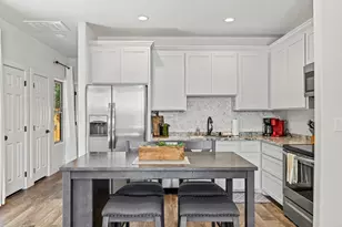 502 S Eagle St, Fredericksburg, TX 78624 - Photo 7