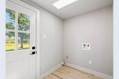 328 Loring St, Stonewall, TX 78671 - Photo 15