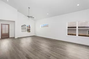 713 Wedgewood Ln, Fredericksburg, TX 78624 - Photo 15